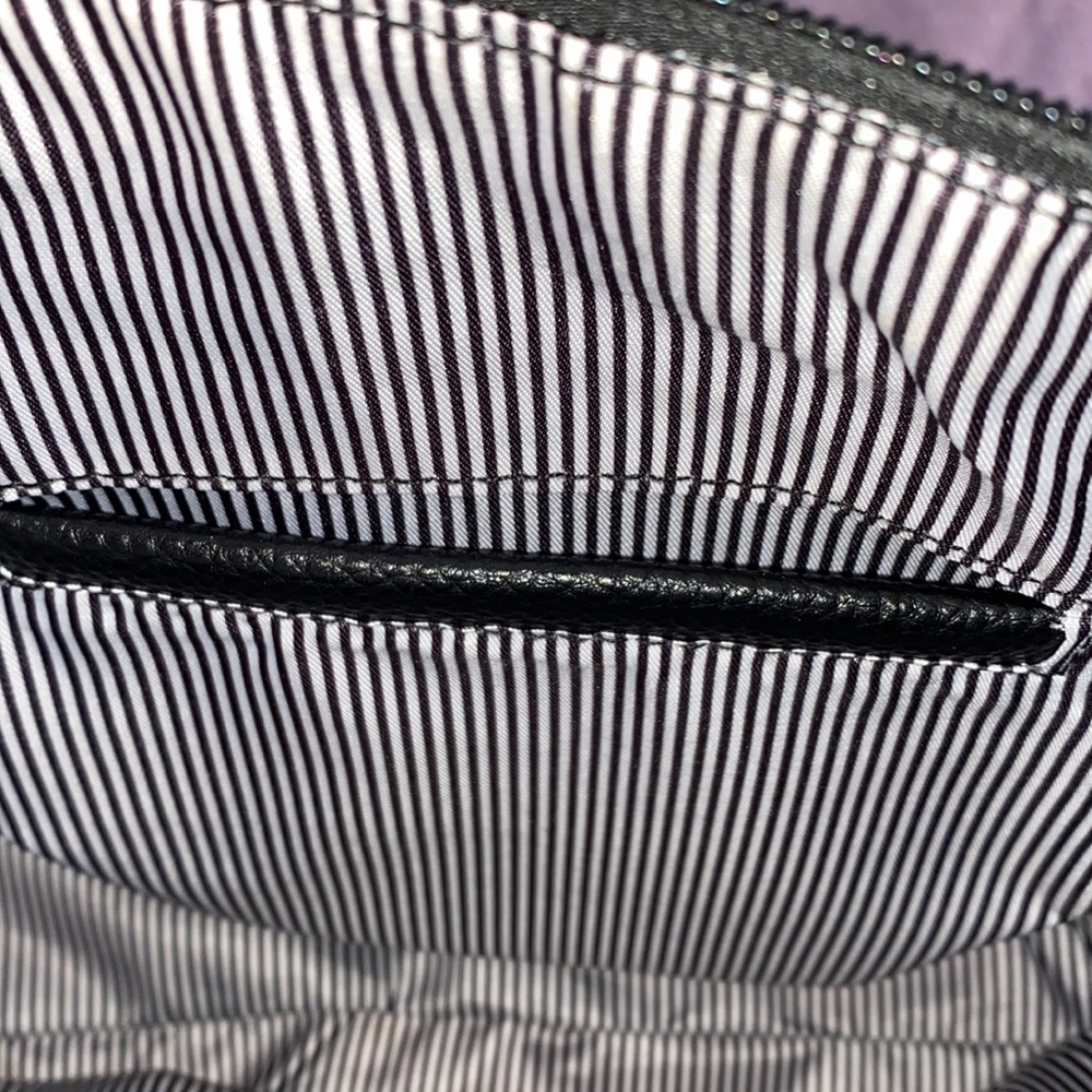 Handbag - Picture 6 of 7